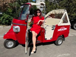 Bucharest Tuk Tuk City Tour - Meeting at the Marmorosch and getting rolling fast