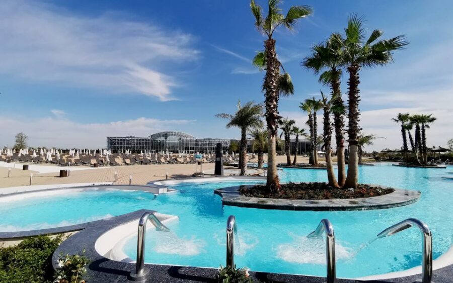Bucuresti: Therme Bucharest Evening Entry Ticket & Transfer - Price and Value: Why $59 Can Be a Good Deal (If You Use It)