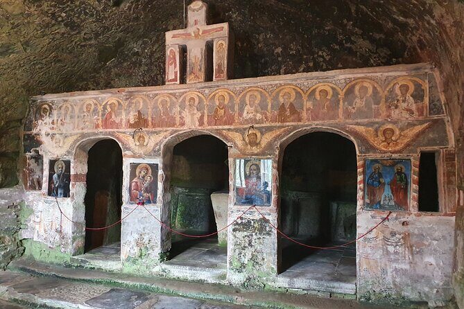 Bulgaria Day Trip - Private Tour from Bucharest - Veliko Tarnavo & Arbanasi - Price and Value at $347.28 Per Person