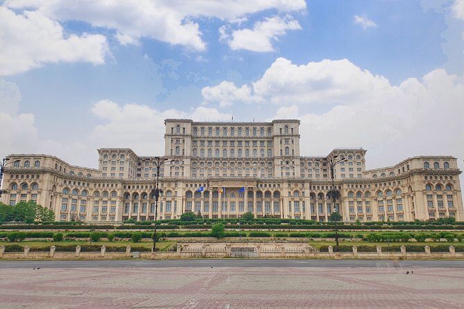 Communism Investigation Private Tour - Private transport with WiFi makes the pace feel easy