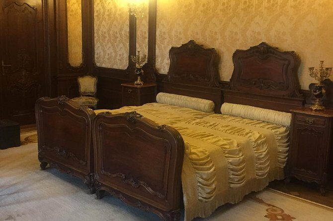 Cotroceni Palace - Presidential Palace in Bucharest - Guided Tour - Skip-the-line admission at a political building: how that changes your day