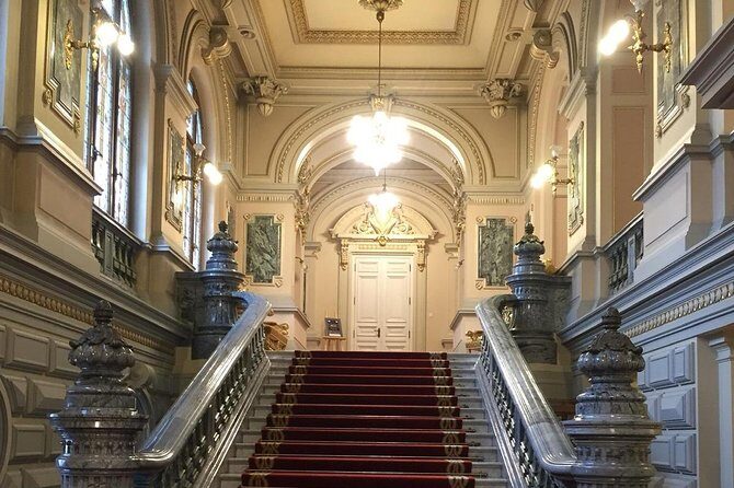 Cotroceni Palace - Presidential Palace in Bucharest - Guided Tour - Meeting point on Șoseaua Cotroceni 36: the logistics that make or break the start