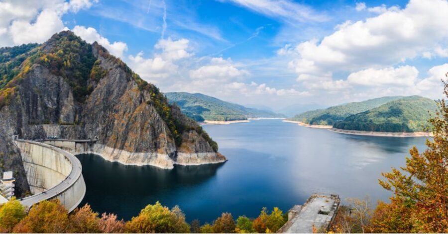 Day Trip to Transfagarasan - Curtea de Argeș Monastery: the first Romanian kings’ final stop