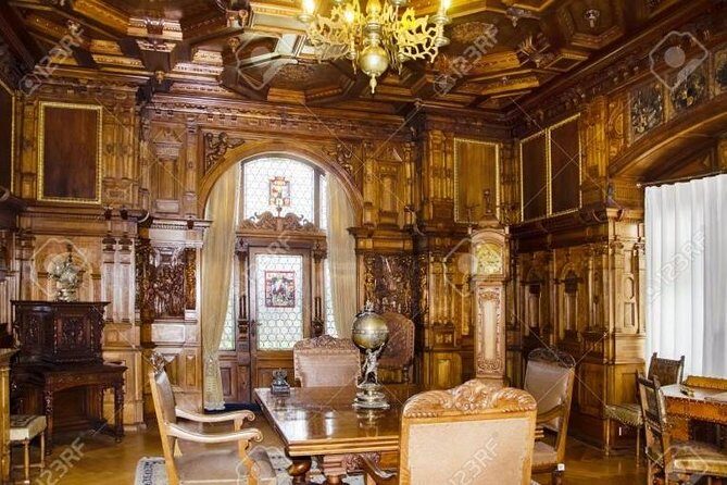 Dracula and Peles Castles Premium Tour with Hotel pick-up - What Happens Monday and Tuesday: Rasnov Instead of Peles