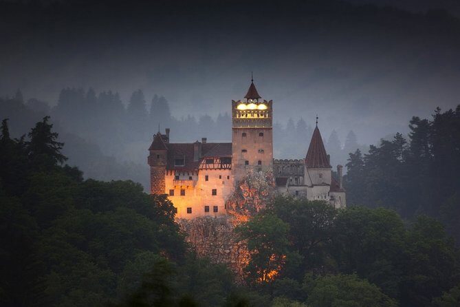 DRACULA CITY BREAK Bran Castle, Peles Castle Sinaia, Brasov City - Day 2: Bran Castle and Brasov’s Black Church Without the Ticket Chaos