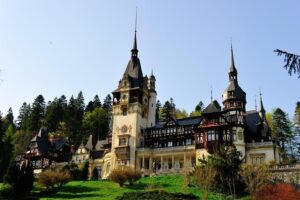 Dracula's Castle & Peles Palace Tour from Bucharest Including Brasov Old Town - Peles Palace in Sinaia: Royal Glamour in the Mountains