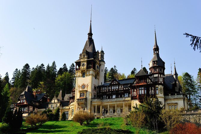 Dracula's Castle & Peles Palace Tour from Bucharest Including Brasov Old Town - Peles Palace in Sinaia: Royal Glamour in the Mountains
