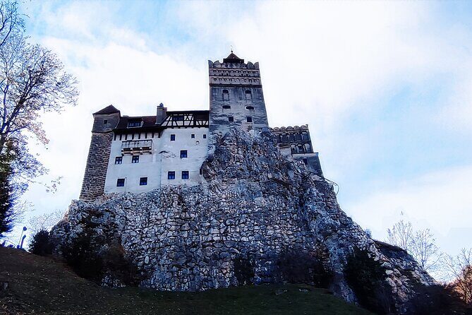 Dracula's Castle - Private Tour with Peleș Castle and Brașov city - Peleș Castle: neo-Renaissance elegance and the “wait, that’s secret?” moments