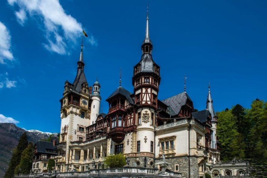 From Bucharest: Brasov Peles & Dracula's Castle Day Tour - Sinaia and Peleș Castle: royal rooms and practical ticket help