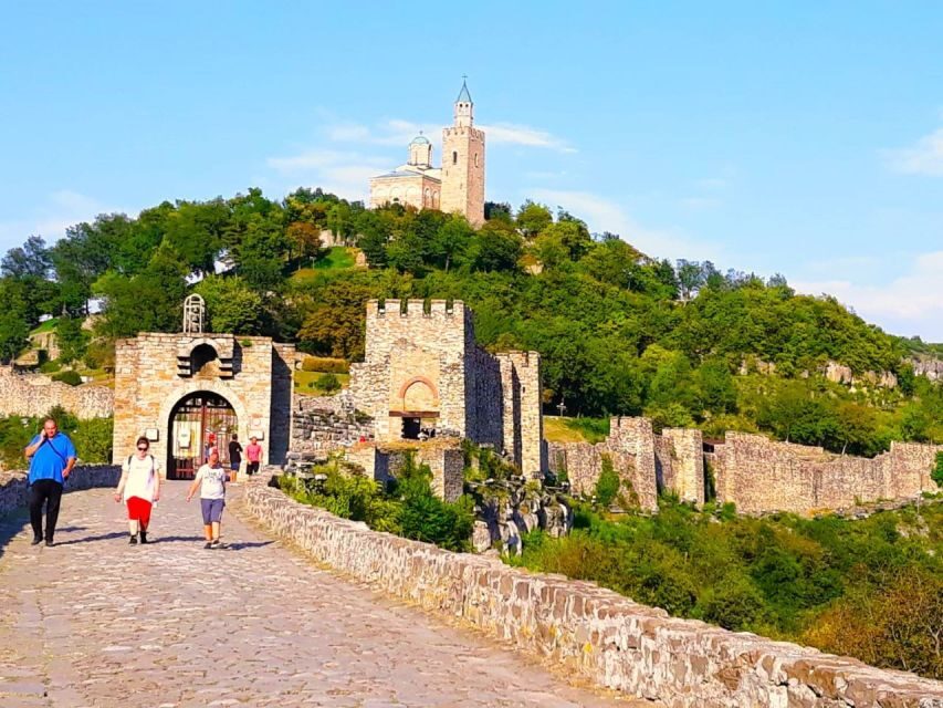 From Bucharest: Day Trip to Medieval Marvels of Bulgaria - Crossing the Danube: your first preview of Bulgaria