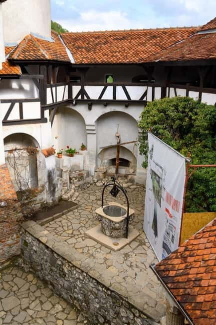 From Bucharest: Dracula's castle, Peles Castle and Brasov - The Bran-to-Brașov transfer: why this coach day feels long (and how to handle it)