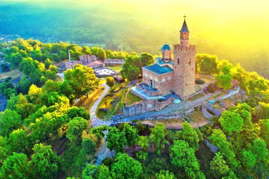 From Bucharest: Full-Day Trip to Bulgaria - A rare cross-border day trip from Bucharest to Veliko Tarnovo