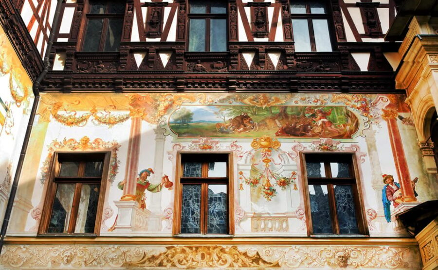 From Bucharest: Peles Castle, Brasov & Bran Castle Day Trip - What to Pack and How to Survive the Uneven Ground