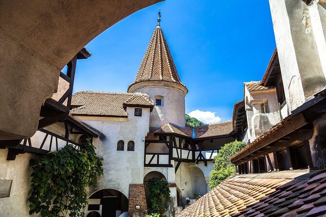 Guided Tour to Dracula Castle, Peles Castle and Brasov - A Fast Reality Check on This 12-Hour Transylvania Day Trip