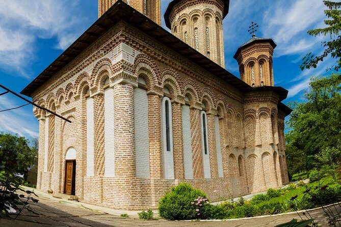 Half-Day Private Sightseeing Tour of Bucharest and its Surroundings Package - Revolution Square, Constitution Square, and the Military Academy: Bucharest in context