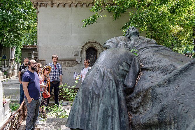 Hidden charms of Mahallopolis - The oldest train station: a milestone you can feel in your feet