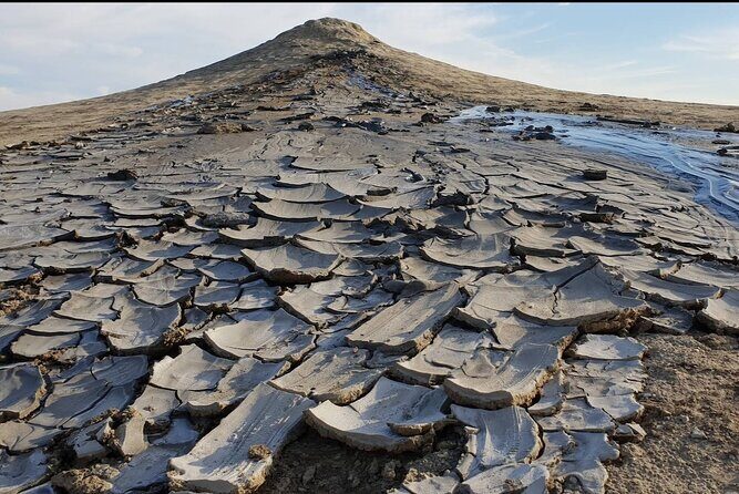 Muddy Volcanoes & Salt Mine - Private Tour - Who this tour suits best (and who might prefer something else)