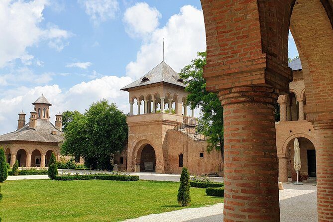 Mystical Monasteries, Dracula's Tomb and Mogosoaia Lake Palace - Private Tour - Price and value: is $132.03 per person worth it?