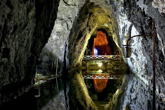 National Village Museum and Salt Mine in a Day Tour - Stop 1: Muzeul Național al Satului Dimitrie Gusti in About One Hour