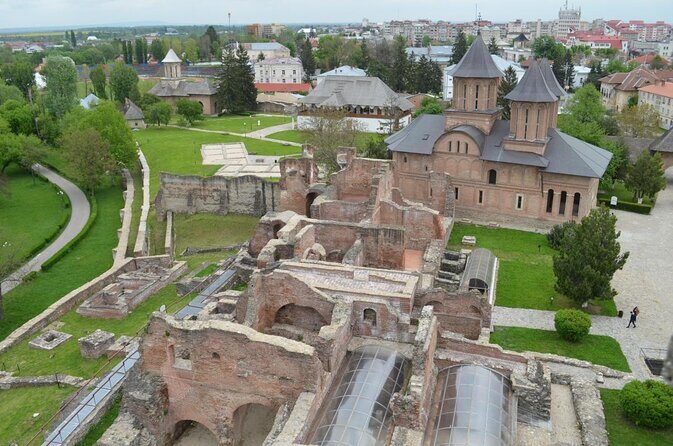 One-Day Vlad the Impaler Royal Court Private Tour from Bucharest - The big idea: private transport for a full 10–11 hour Dracula loop