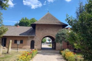 Princely Court of Târgoviște and Curtea de Argeș Monastery - Curtea de Argeș Monastery: the architecture you’ll remember