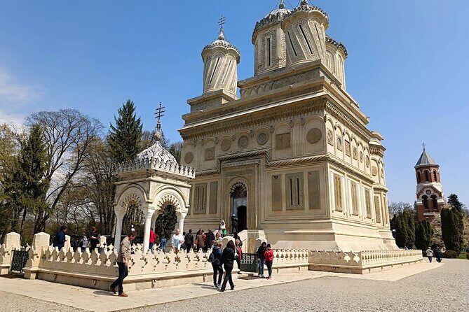 Princely Court of Târgoviște and Curtea de Argeș Monastery - Comfort and timing: a practical guide to a 10-hour round trip