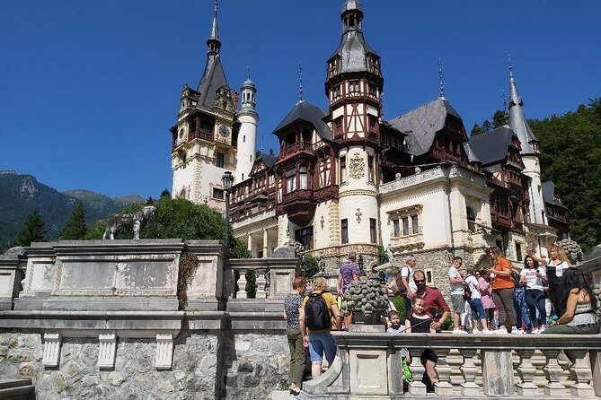 Private 6-Day Dracula Tour in Transylvania from Bucharest - Day 2: Hunyadi Castle’s haunted reputation and Alba Iulia’s star-shaped fortress