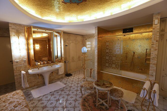 Private Bucharest Communist Tour with the People's House and Ceausescu Residence - Pacing, Timing, and How the 6 to 8 Hours Typically Feel
