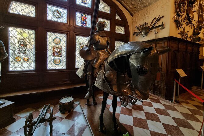 Private Day Trip from Bucharest: Dracula’s Castle, Peles & Brasov - Brașov on Foot: Black Church, Cobblestones, and a Real Lunch Stop