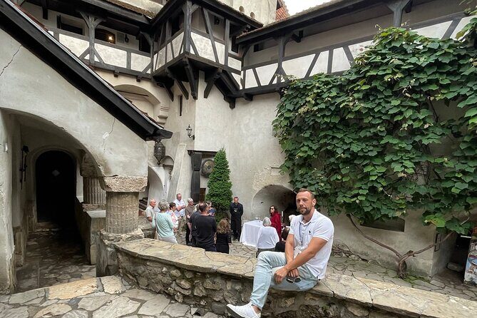 PRIVATE day-trip - Peles Castle, Bran Castle, Brasov - Practical Tips for a Smooth 8:00 am Start