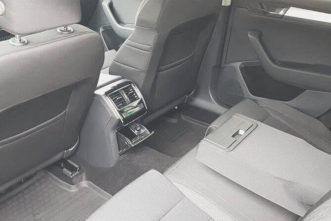 Private Driver to Bucharest from Airport Henri Coanda OTP - Entering Bucharest: Meeting Your Driver at OTP
