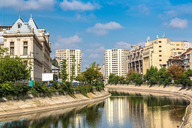 Private -RedPatrol Tour of Bucharest with a Romanian Vintage Car - Getting in and choosing your mode: drive the Dacia or relax