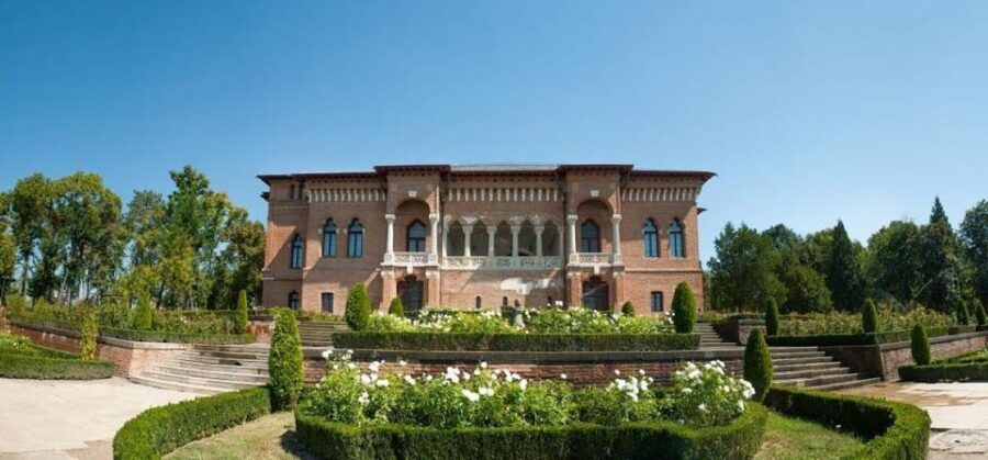 Private Tour from Bucharest to Dracula's tomb and Mogosoaia - Should you book this private Snagov and Mogoșoaia tour?