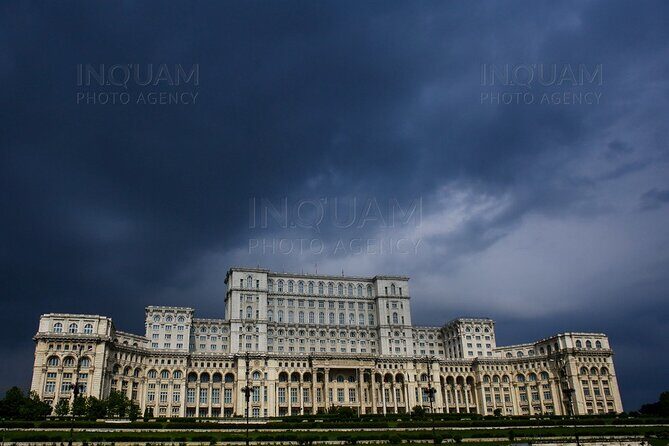 Private Tour: Story of Communism in Bucharest - Communication hiccups and how to protect your meeting day