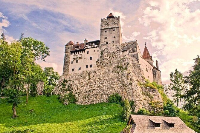 Private Tour to Dracula's Castle, Brașov City & Peleș Castle - Price and Value: What You Pay vs. What You Still Need