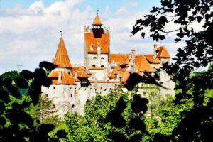 Private Tour to Dracula's Castle, Peles Castle from Bucharest - Pickup at Hilton Garden Inn and the drive rhythm