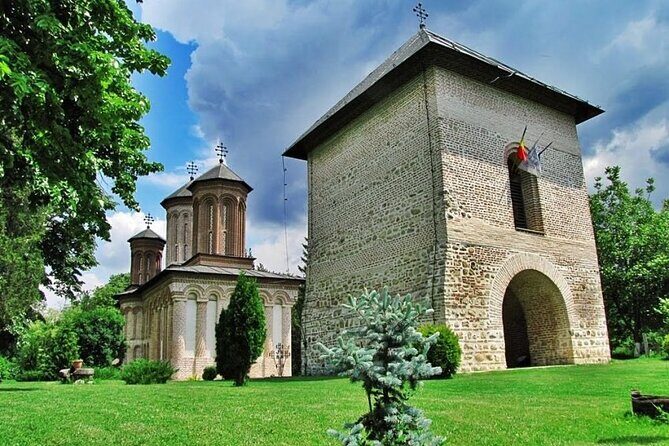 Sacred Monasteries Private Tour: Snagov, Țigănești & Căldărușani - Your guide matters: what Toni (and other guides) do really well