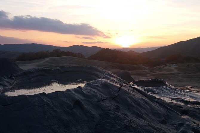 Salt Mine, the Muddy Volcanoes and Wine Tasting Private Day Tour from Bucharest! - The day trip setup: leaving Bucharest without wasting time