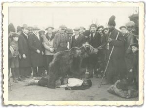 Slavery in Romania,Myths and Truths on Gypsies, Walking Tour - Meeting at Ion Creangă Theatre and how the 3-hour route feels