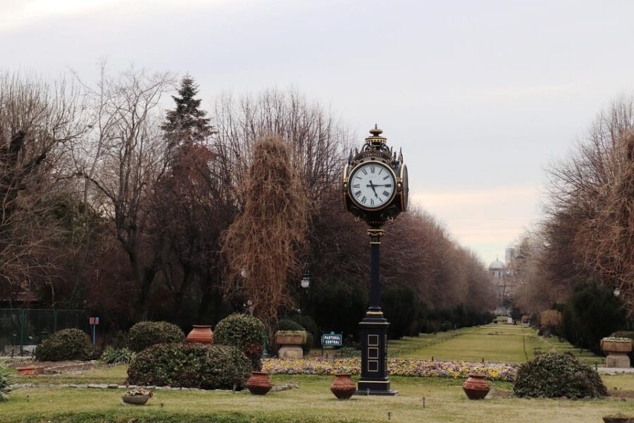 Slavery in Romania,Myths and Truths on Gypsies, Walking Tour - From Piața Kogălniceanu toward MBQ: finishing where craft meets identity