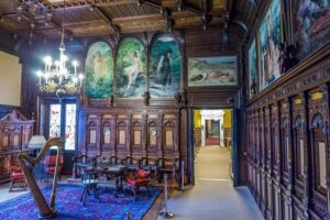 Small-Group Day Trip to Dracula's Castle, Brasov and Peles Castle - Sinaia side stop: Pelisor when Peleș can’t open