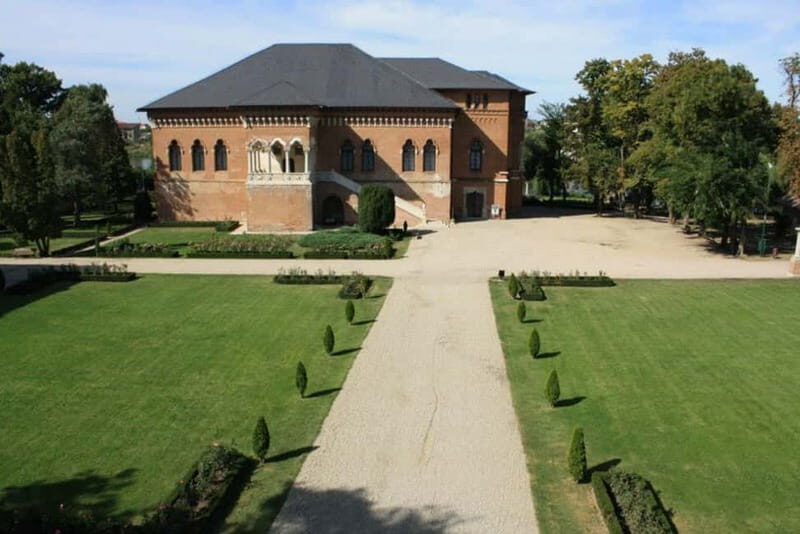 Small Group Tour to Mogosoaia Palace & Snagov Monastery - The 45-minute countryside drive that turns it into a real escape
