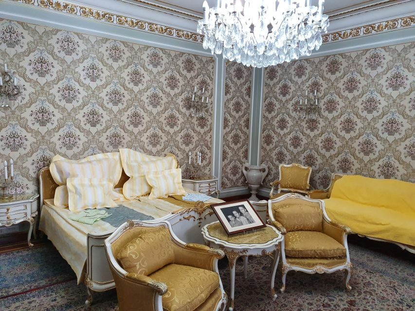 Snagov Monastery, Ceaușescu Mansion, & Village Museum - 6h - The Ceaușescu Mansion (Spring Palace): architecture tied to power and taste