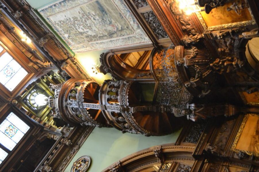 Transylvania: Cultural Full-Day Trip by Minivan - Price and value: $441 per group up to 2