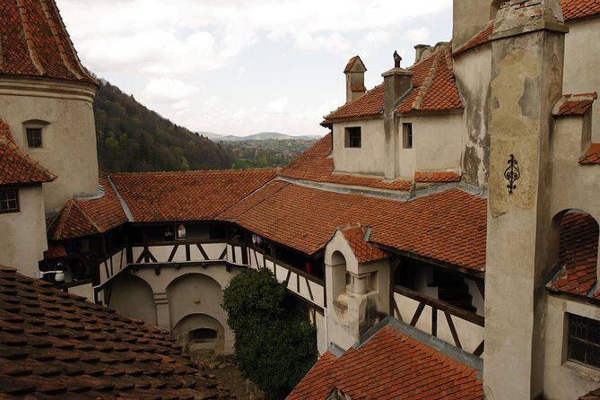 Transylvania with Dracula Castle, Bear Sanctuary and Brasov - Brașov on foot: Rope Street photos and quick medieval energy