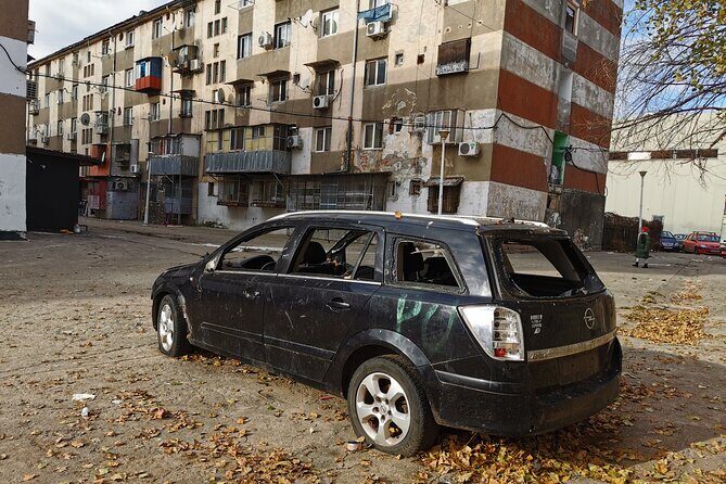 Troubled - Notorious Neighborhood - area known for social issues - Stop 3: Sinești and the contrast of Roma palaces