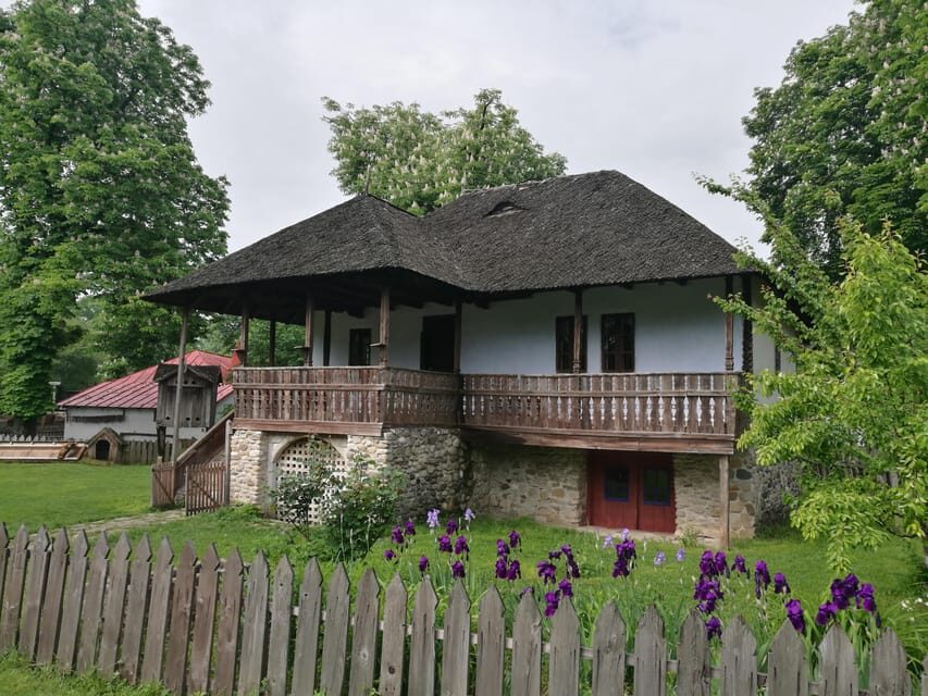 Village Museum Bucharest Guided Tour - Dimitrie Gusti National Village Museum: rural Romania on foot