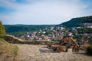 Visit Bulgaria - Veliko Tarnovo Medieval Fortress - Private tour from Bucharest - Stop 1: St. Dimitrii of Basarbovo Monastery and that cliff-inhabited feeling
